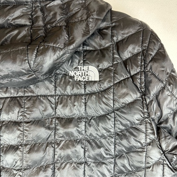 The North Face Thermoball Hooded Jacket Insulated Men's M Black - Picture 5 of 13